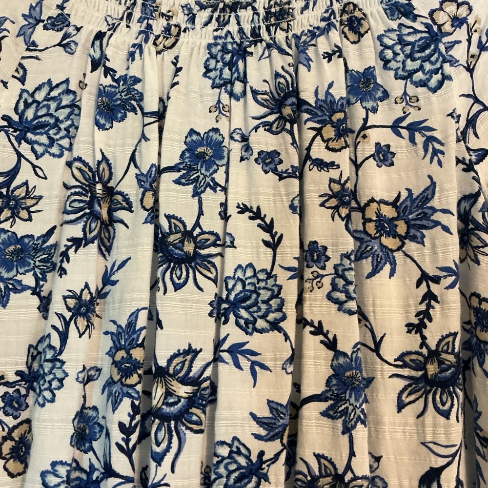 Blue White Floral Boho Blouse Medium Coastal Grandma - Picture 5 of 11